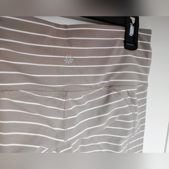 Athleta leggings - Picture 2 of 4